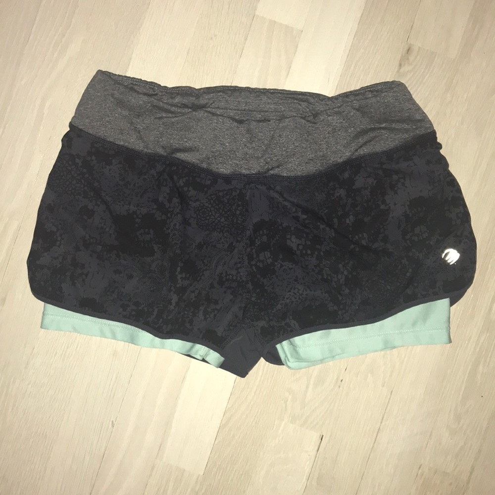 Athletic shorts